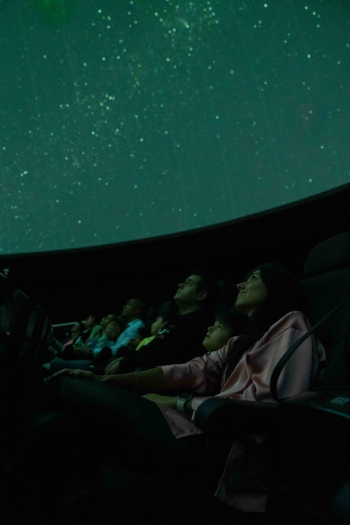 Acción con influencers en el CosmoCaixa